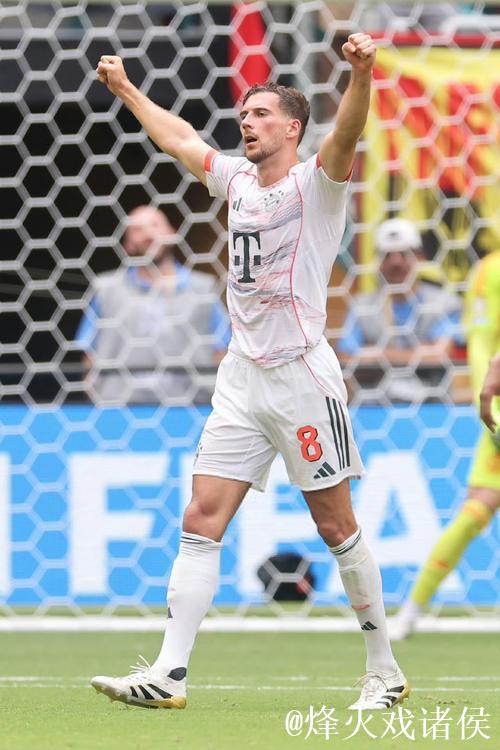 足球之夜：拜仁绝平爆冷冷门，国米问鼎意甲，热刺大败三球，皇马小胜2:1